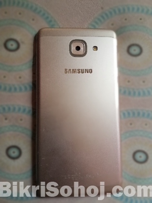 Samsung galaxy j7 max